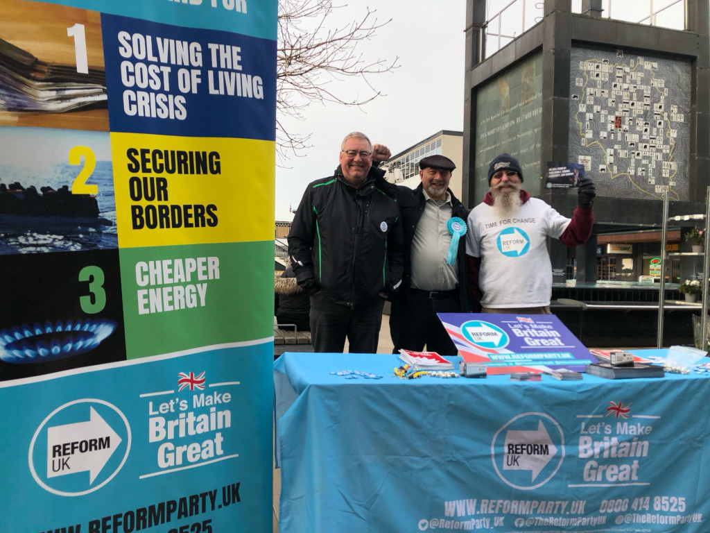 ReforUK Stevenage on a street stall campaigning in Stevenage